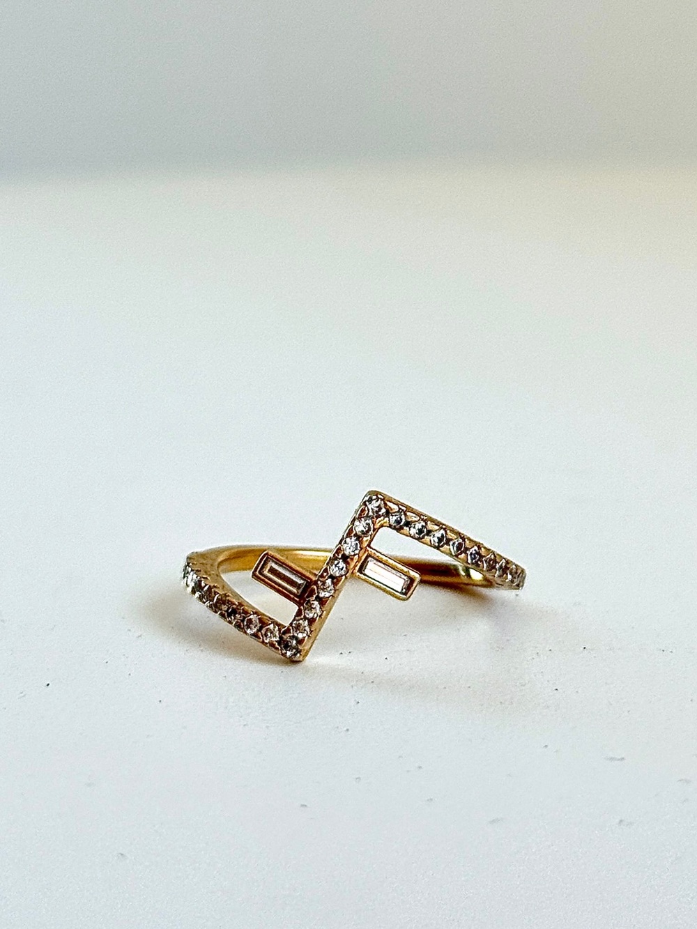FENDI Crystal 'Forever Ring' in Gold